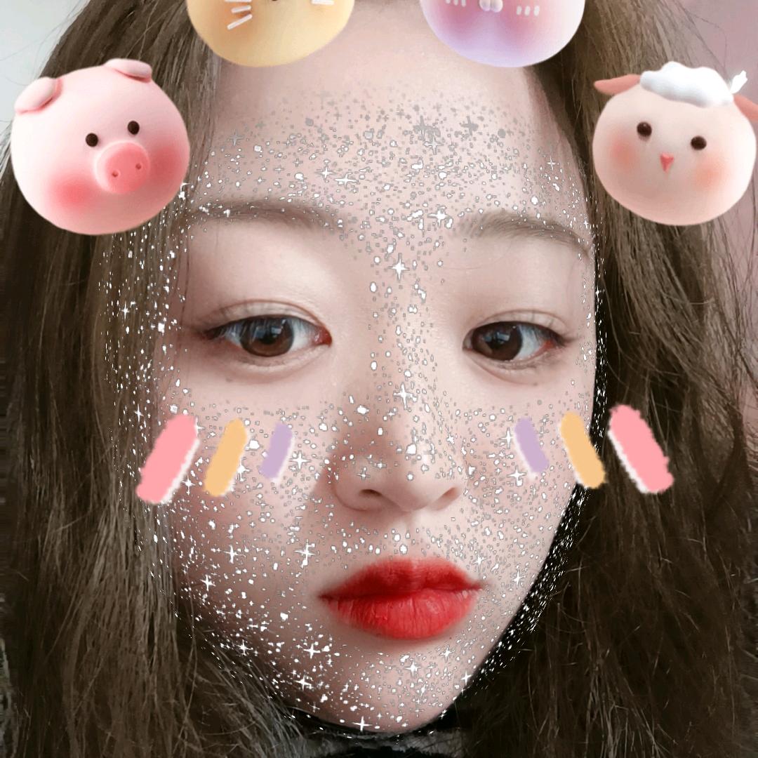 是 周周 呀