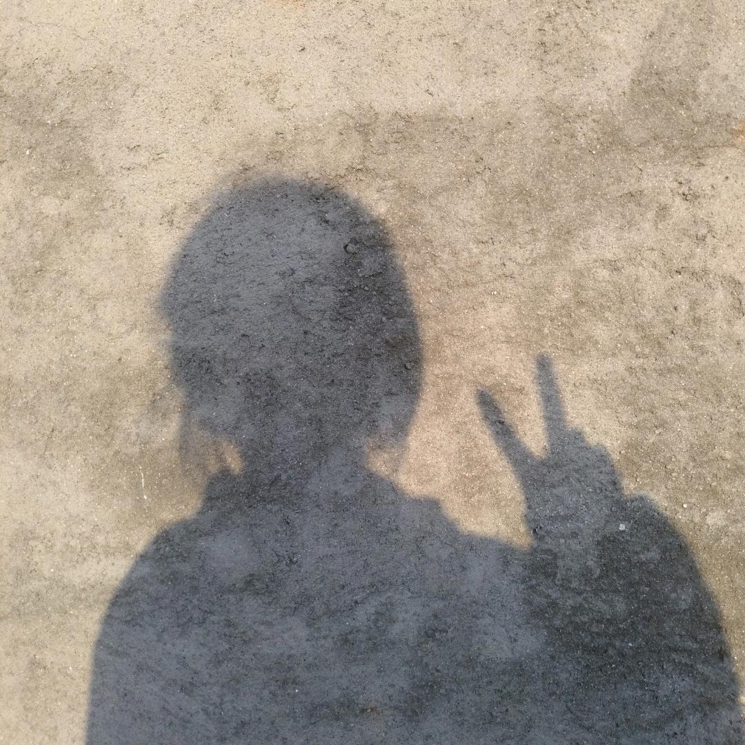 地上头发写满我的名字