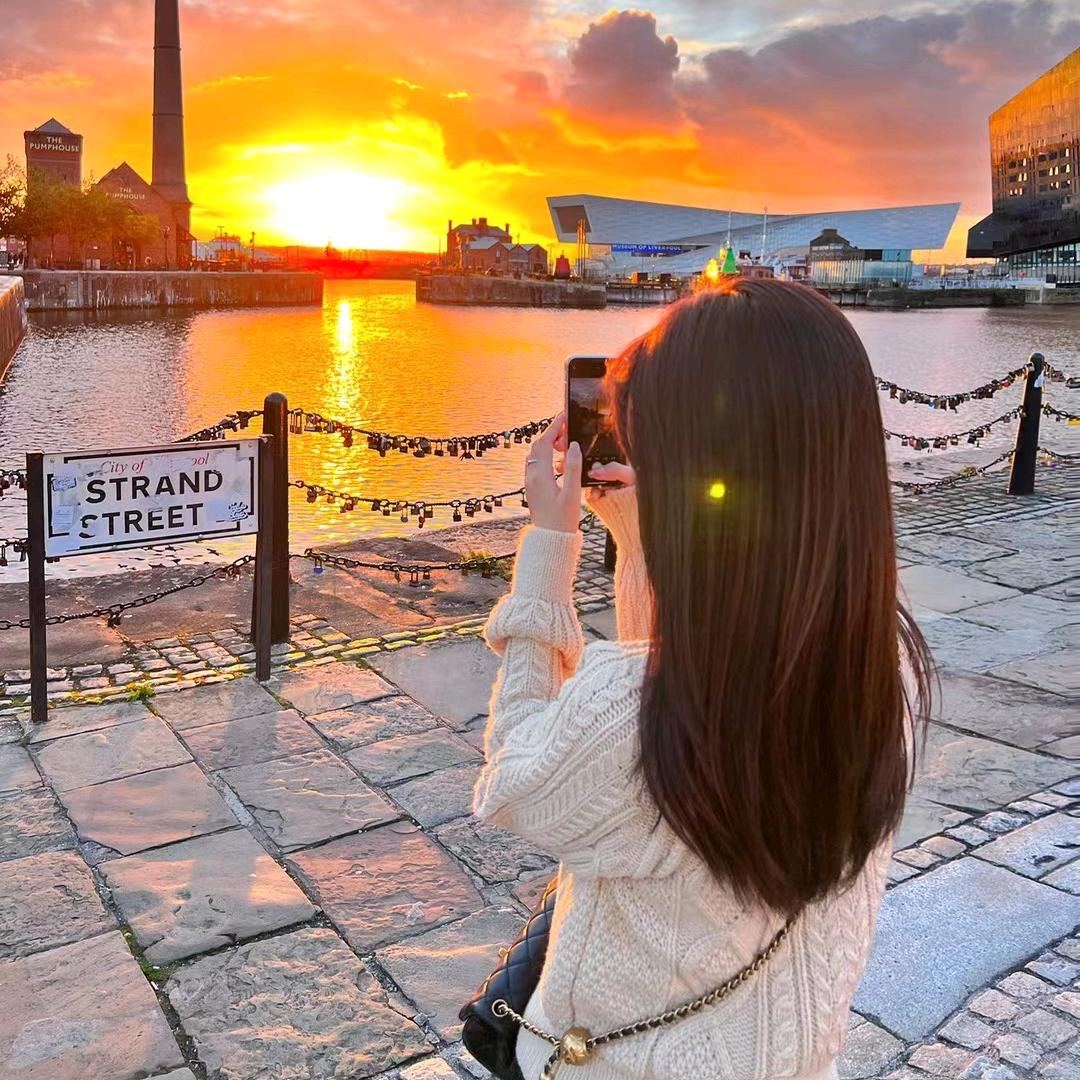 妍妍品质女装工厂