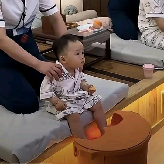 平头帮总经济师 ( 银甲老6 )秦人集合