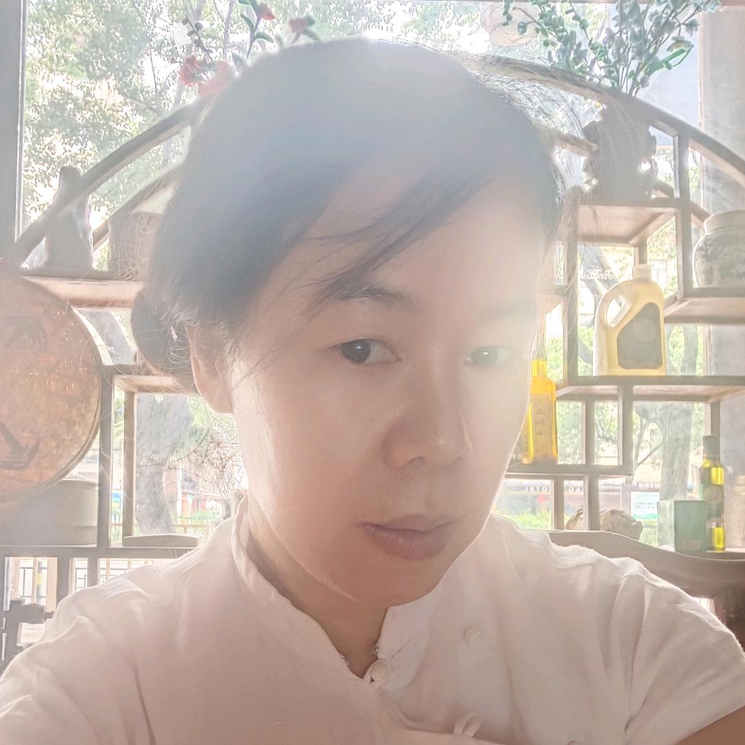 丫语小苑个体店