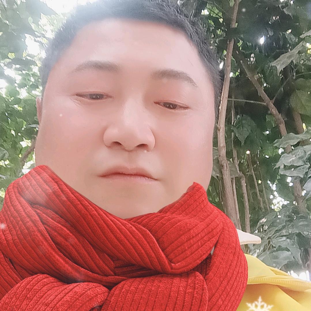 把酒倒满，人生苦短