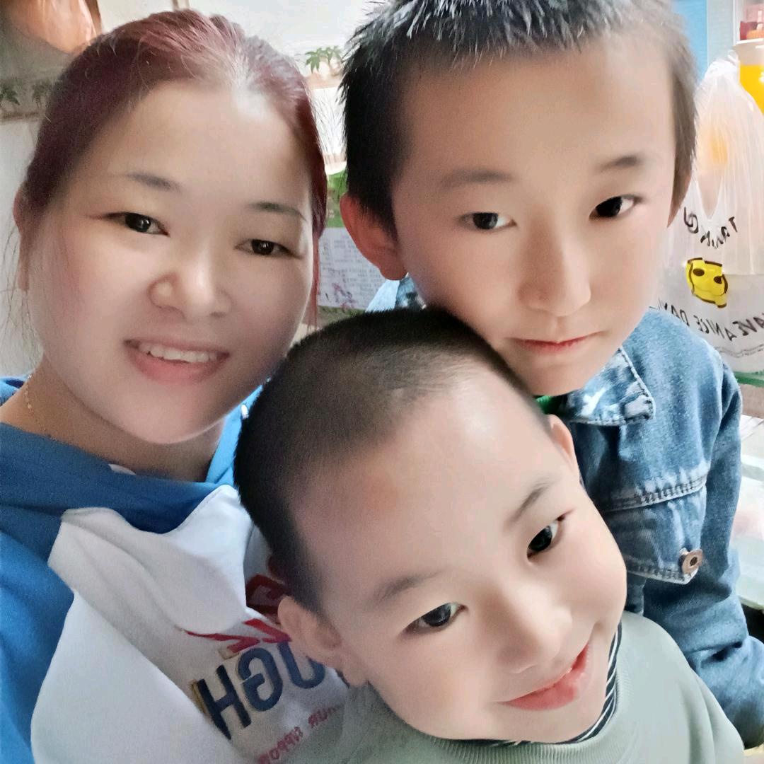 帅印（两孩子的妈）
