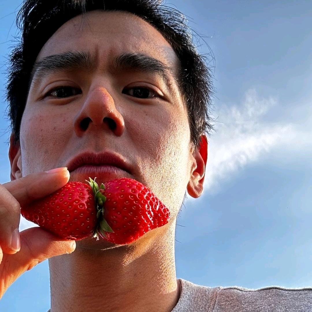 即将拥有人鱼线的彭于晏