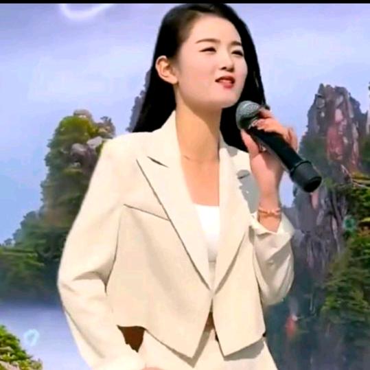 轮胎小石妹