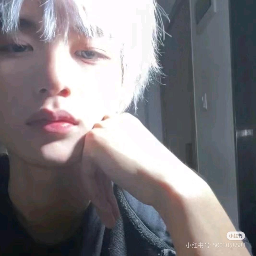 陷入沼泽的小鱼