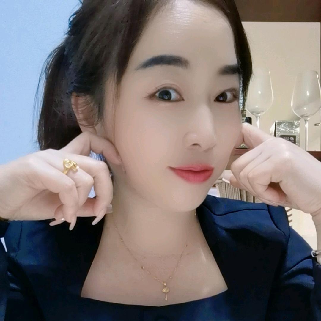 💰张大美女💰