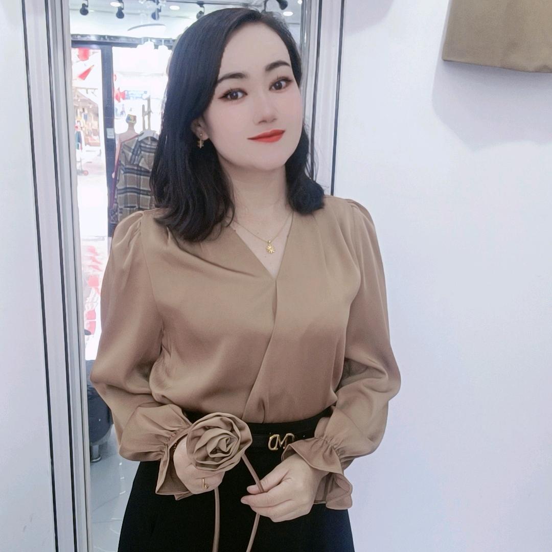 阿瓦提县精致女人服装店