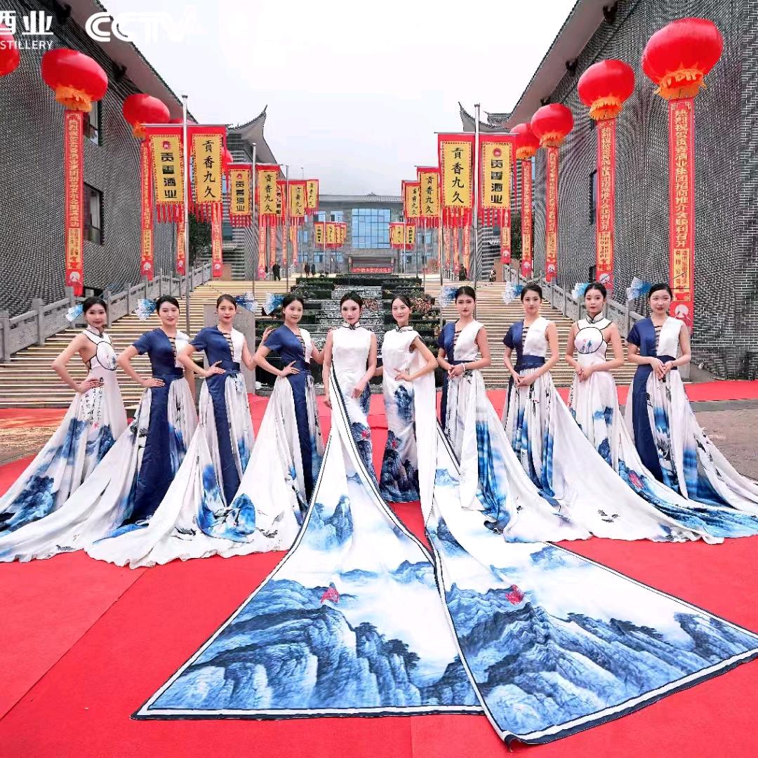 泸州艺星动力演艺公司