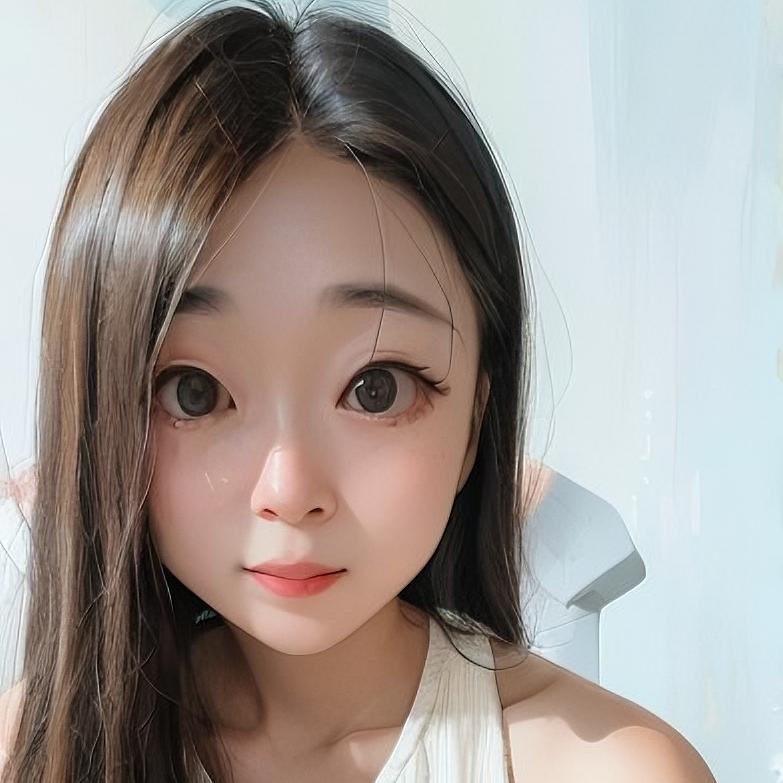 李君君