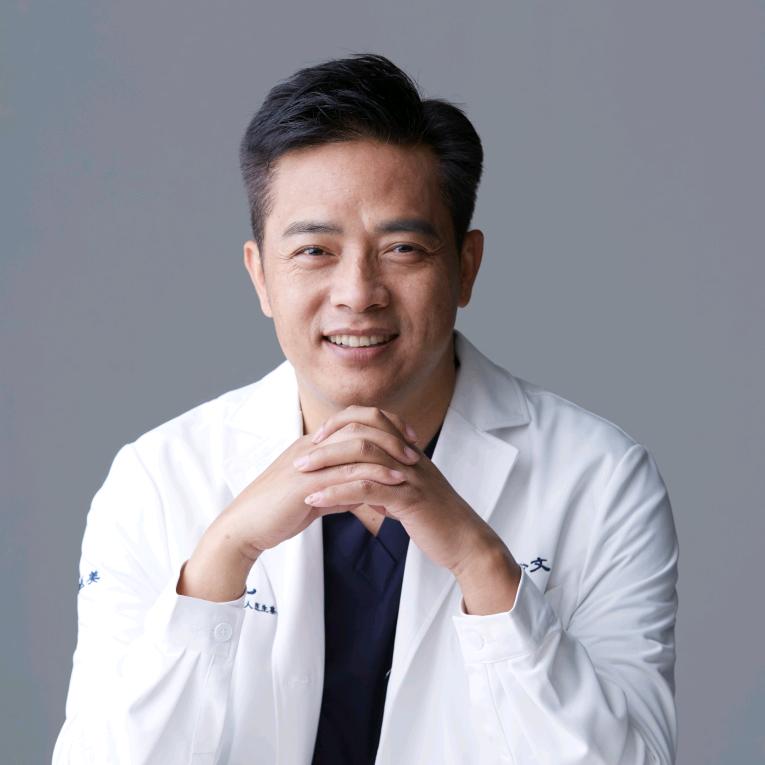 美容皮肤科医生彭少文