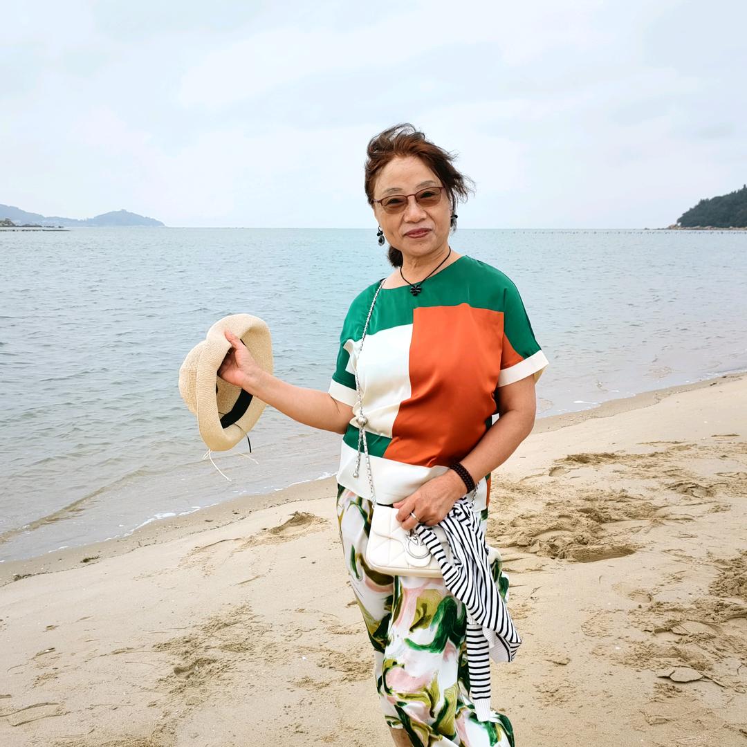 隽丽丽