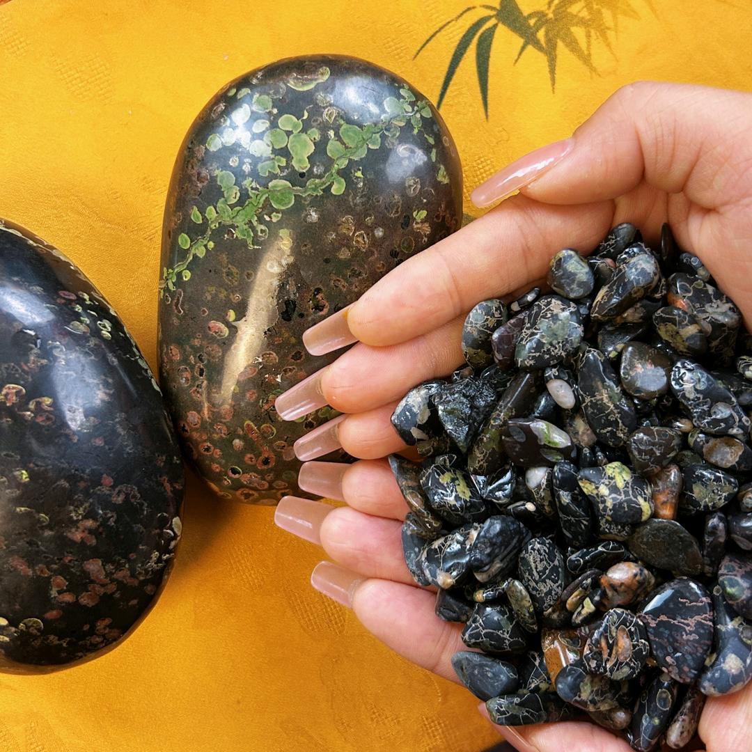 安山玉·一捧底沙鱼缸石