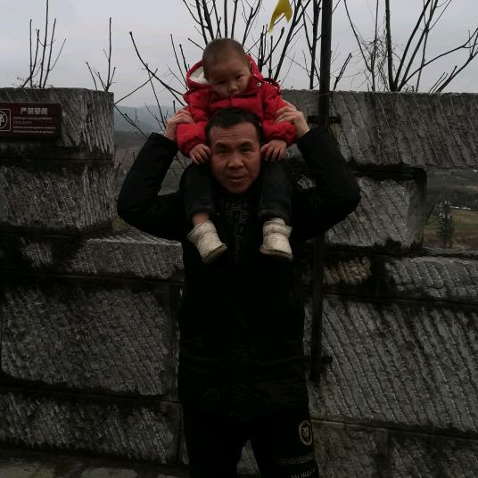 专注漂空气球卢----