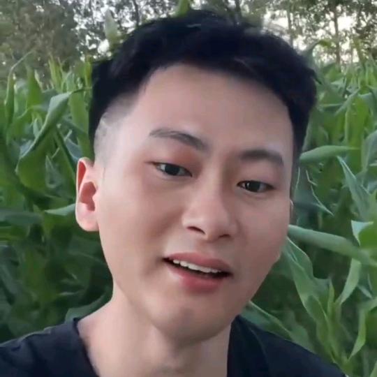 弟哥爱唱歌