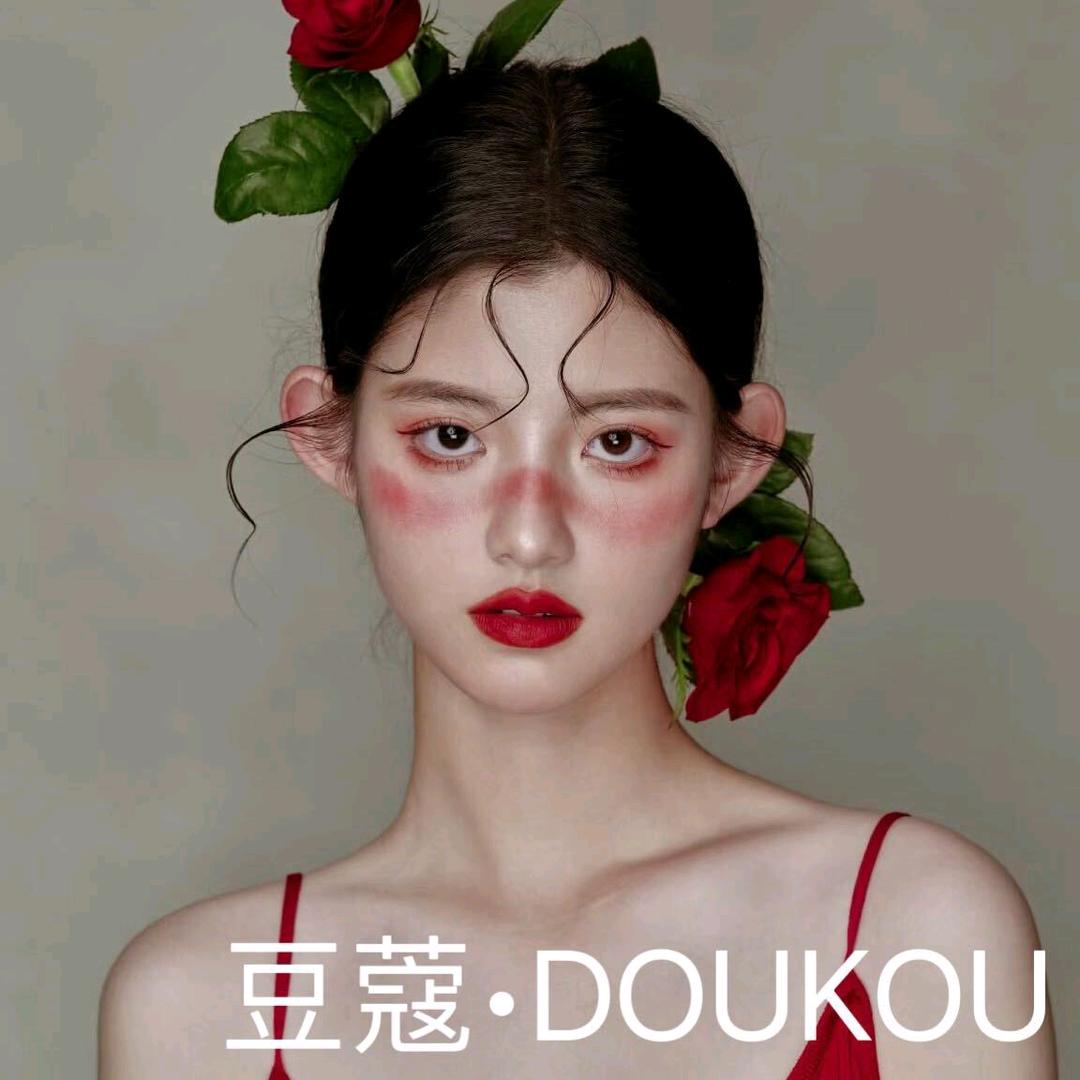 豆蔻影院式美甲美睫