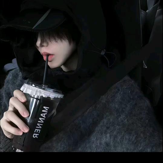 可乐(꒪.̸̸̸̸̸̸̸̸̸̸̸̸̸̸̸