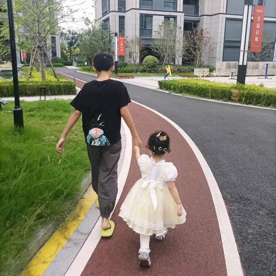 小铃铛