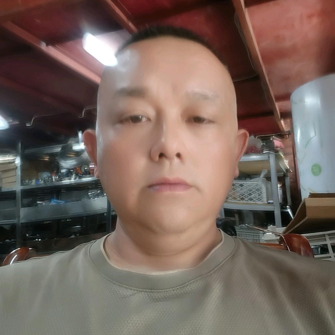 刘泰鹏