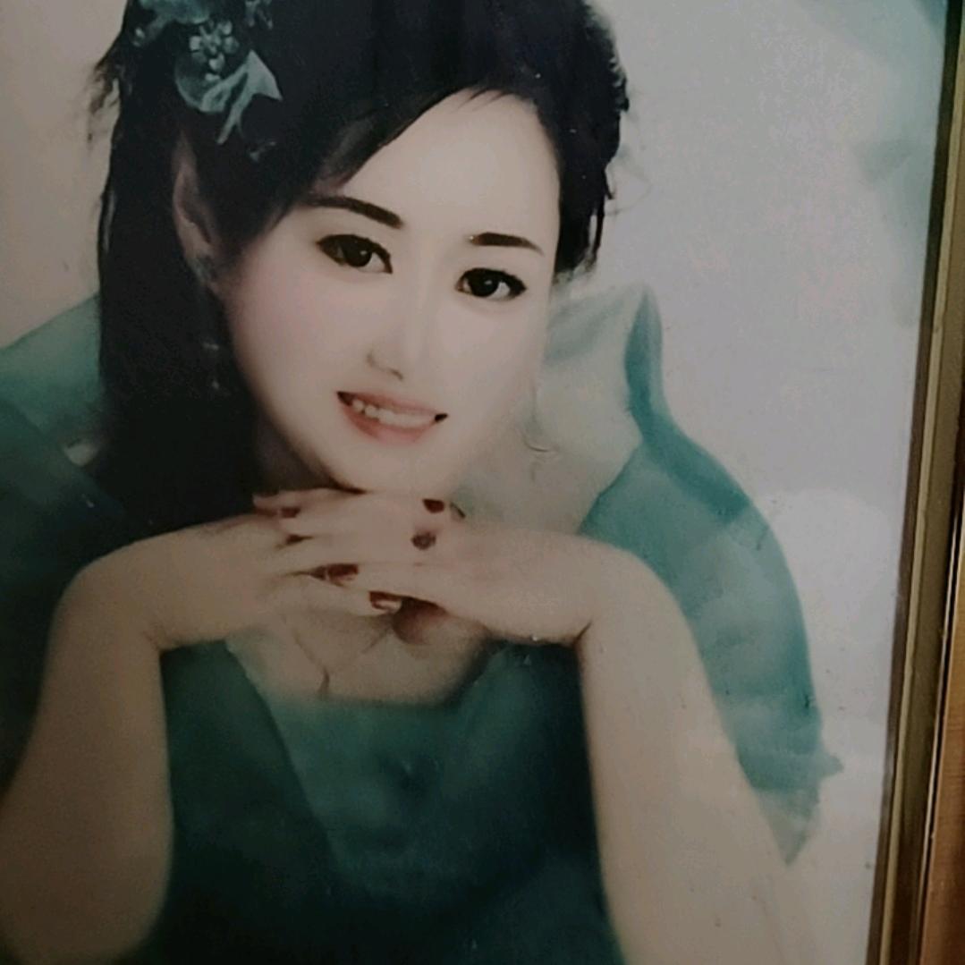 涞源县裕泉三楼服装丁三鞋店对面赵建平