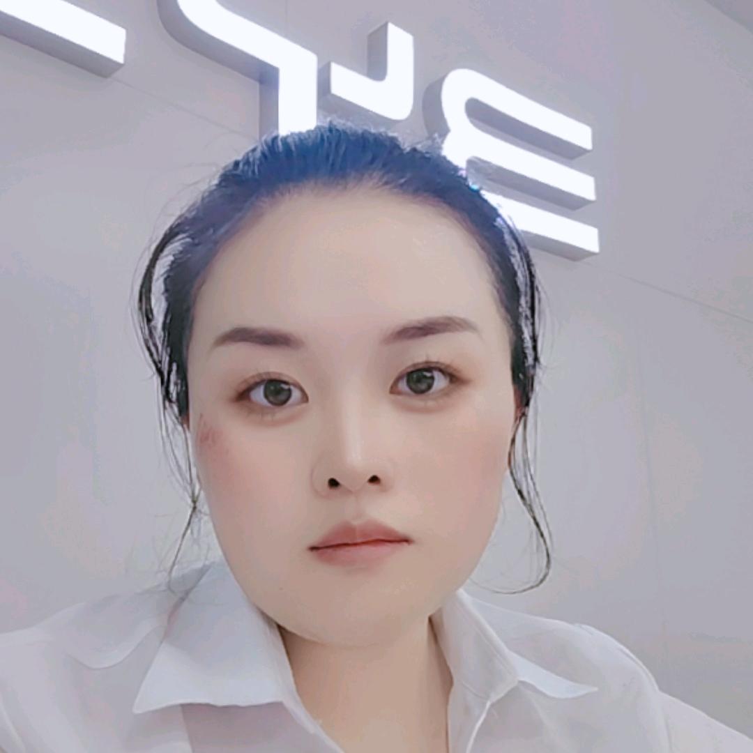 比亚迪小芳