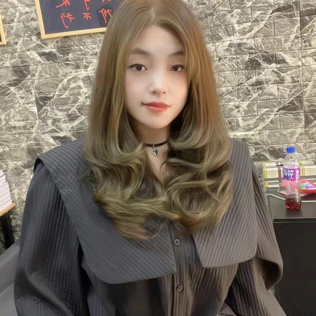 霞霞