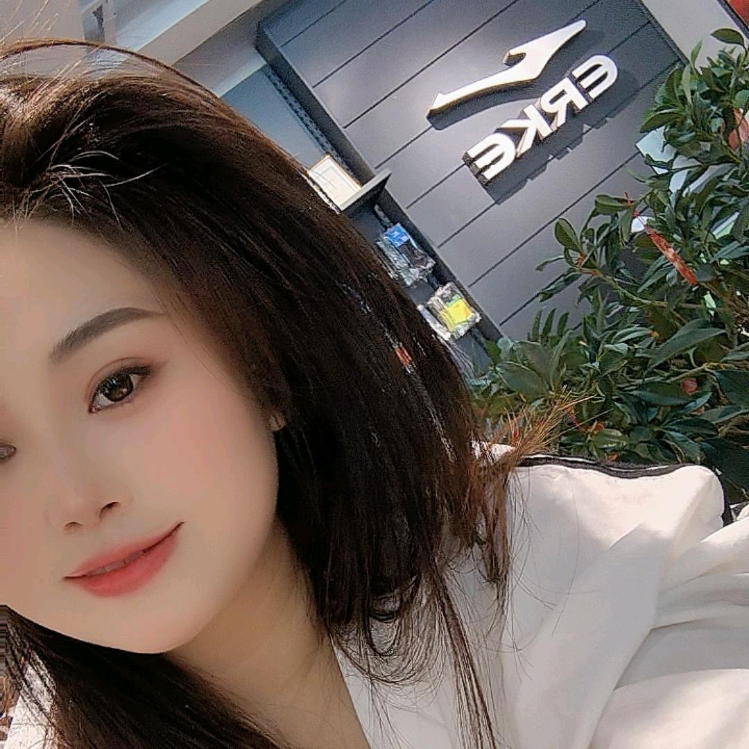 姓刘名莹