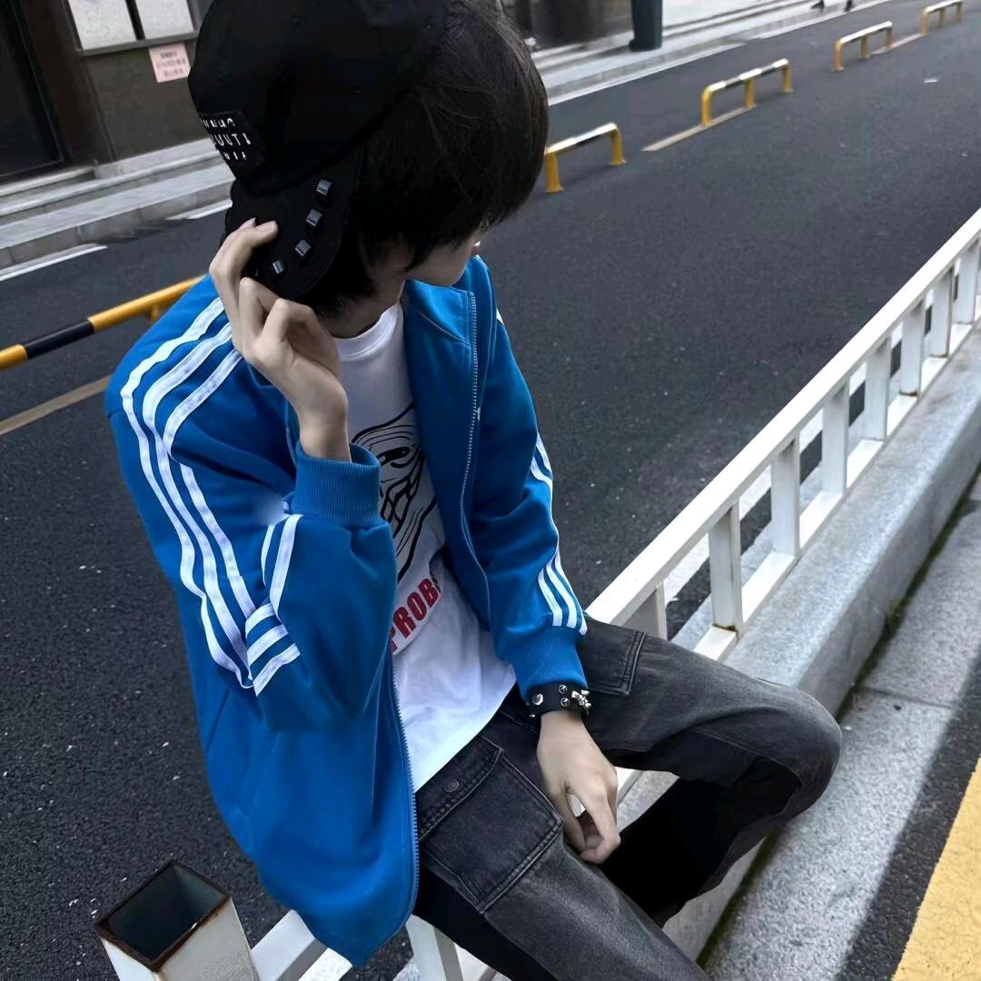 与u