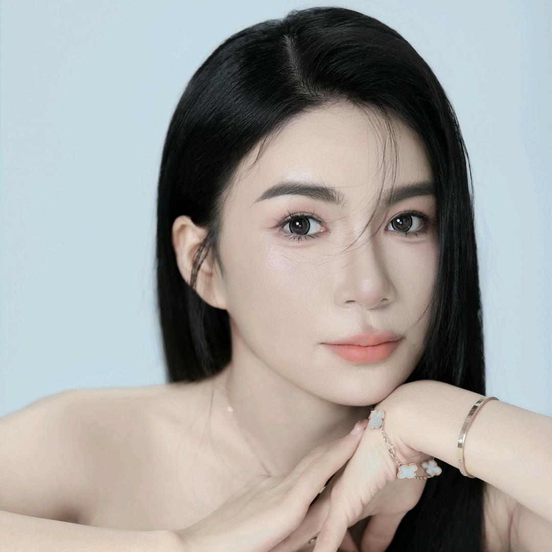 虞美人刘芬