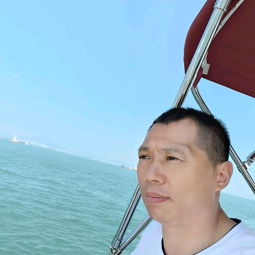 黄冈市商城新起点牙医文学海，
