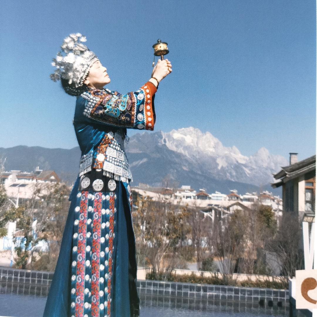 慈祥善良心态好。