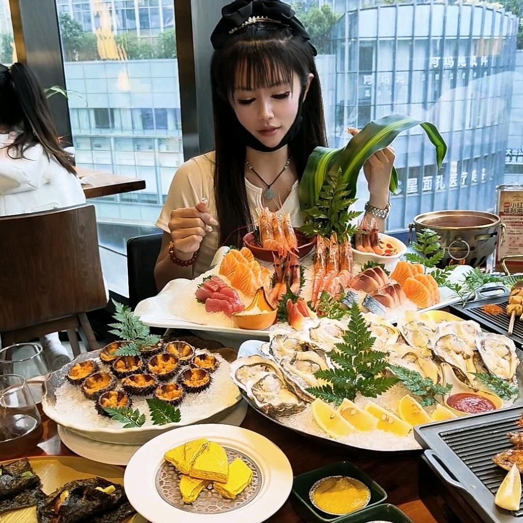 🎀 大郎是个吃货阿 🎀