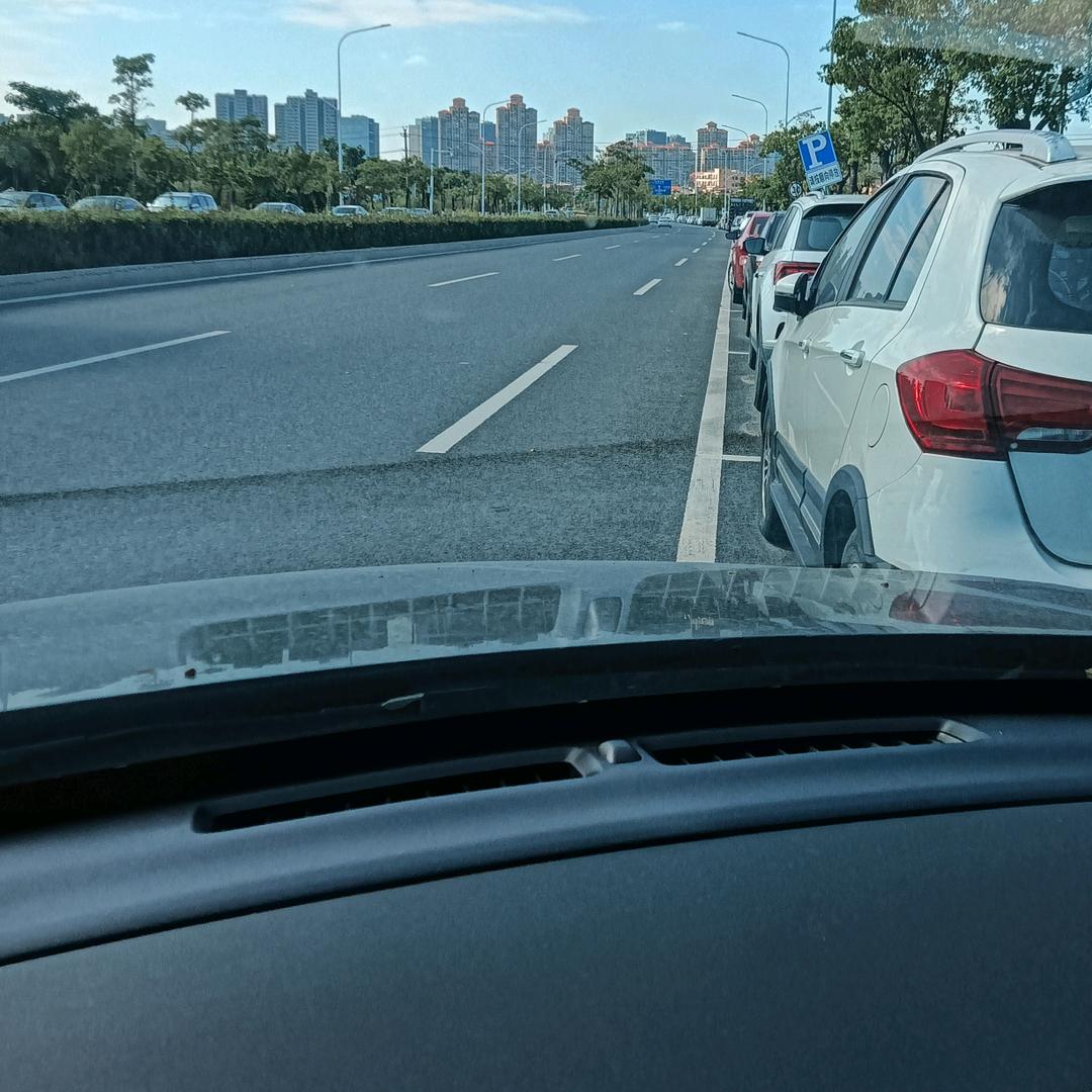 厦门旺哥一对一新手有证上路陪练。