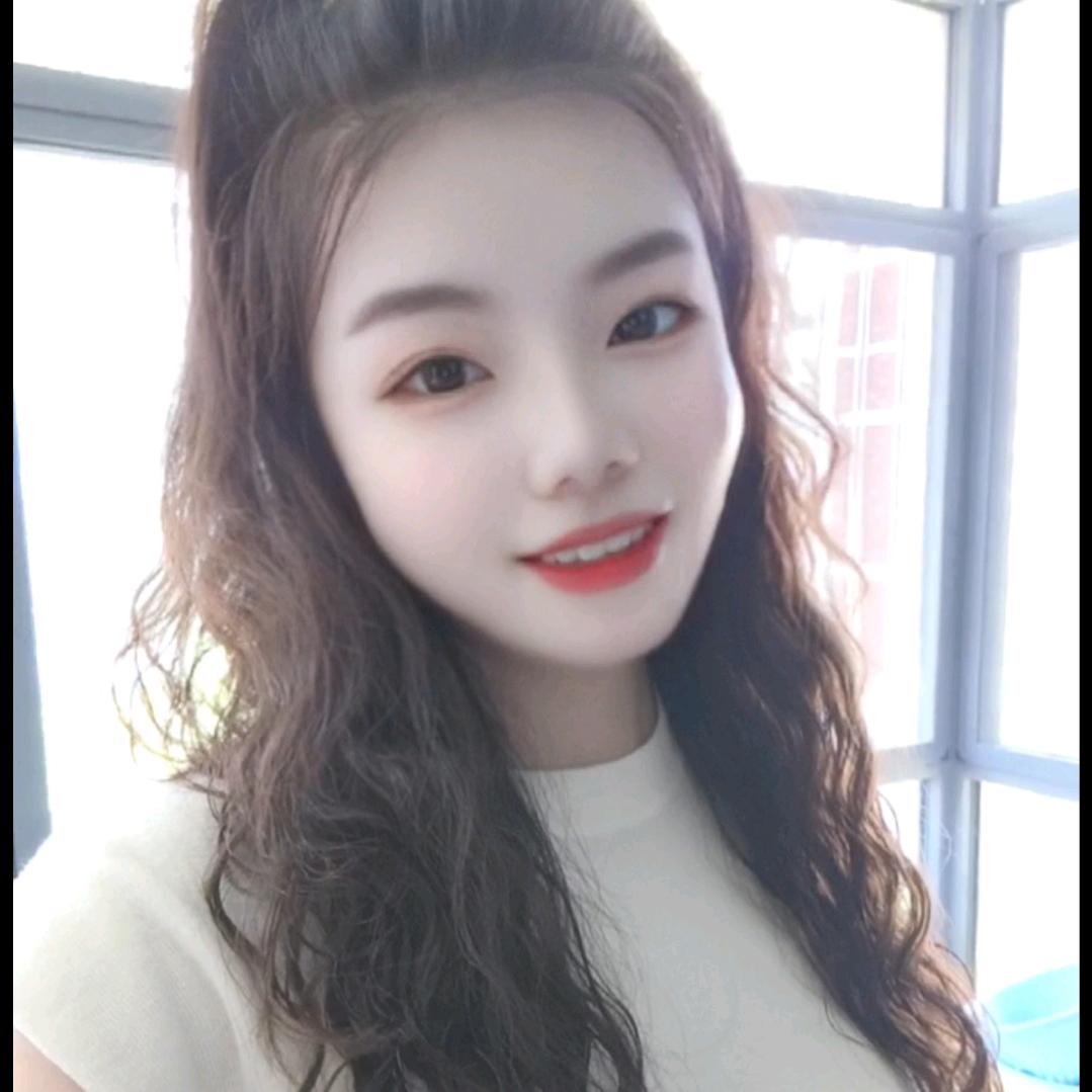 💕᭄ꦿ小英子᭄🕊