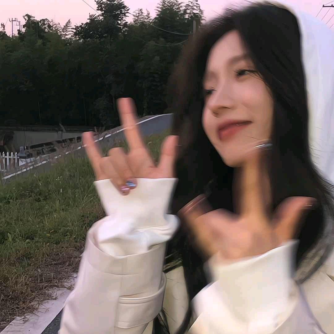 ʜᴀᴘᴘʏ̆̈ 小鱼～ 🐾