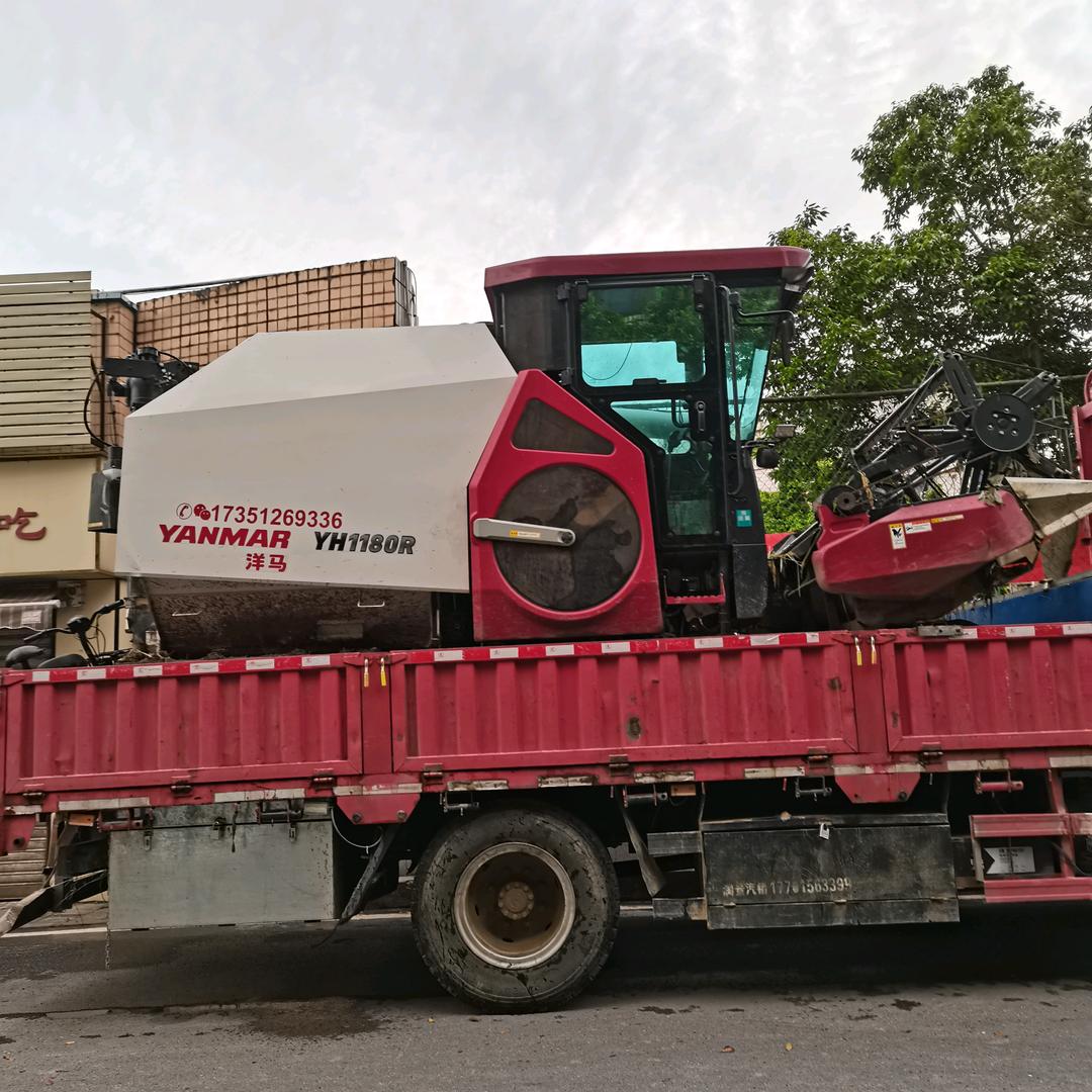 跨区收割机刘姐：洋马1180