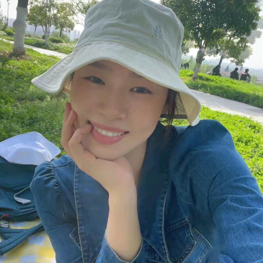 顺溜  (小号 早9 : 20 开播)