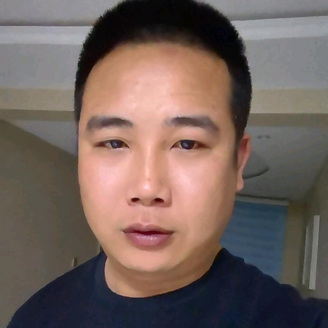 一个胖子