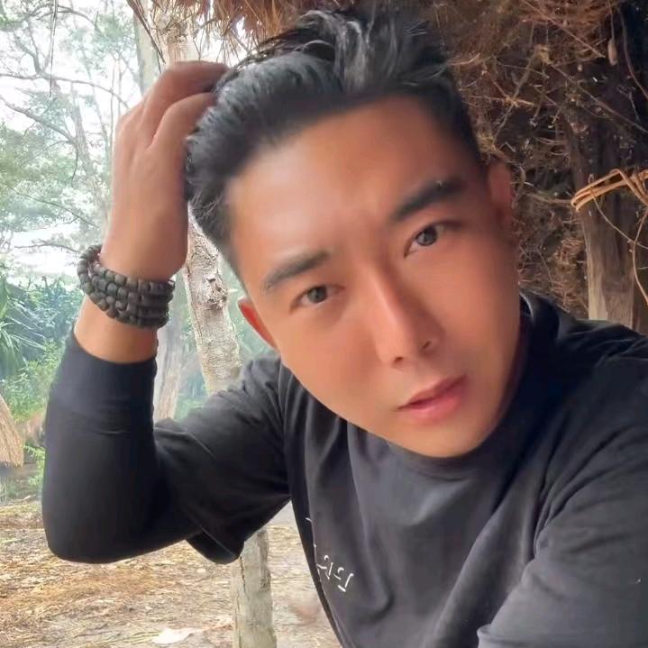 李忆探险日记