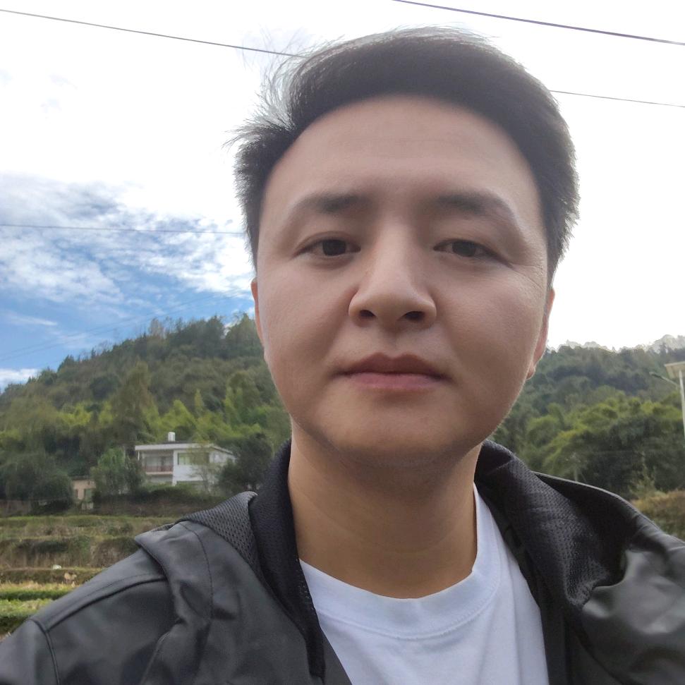 何元臣（润航传媒）