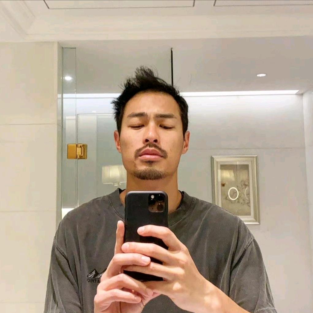 余阿什