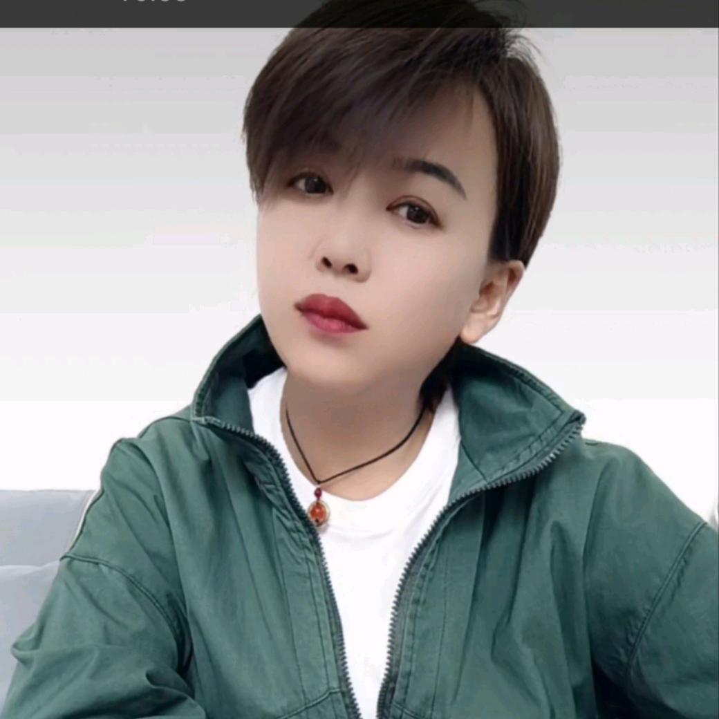 带刺的黑玫瑰