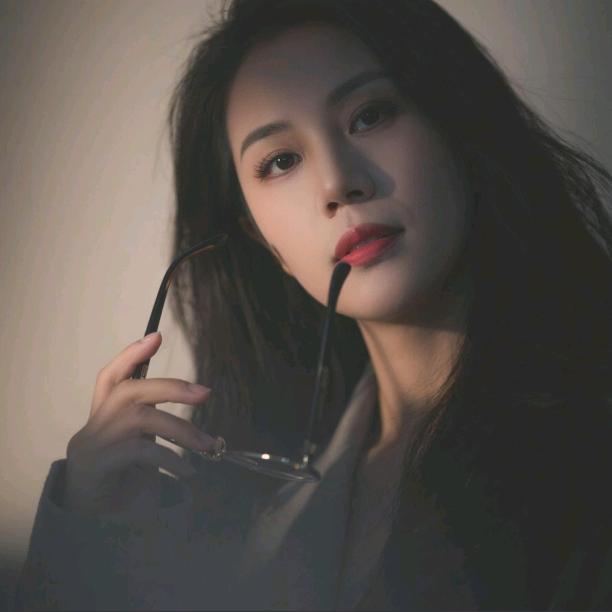 颖（拒绝连赞私信）