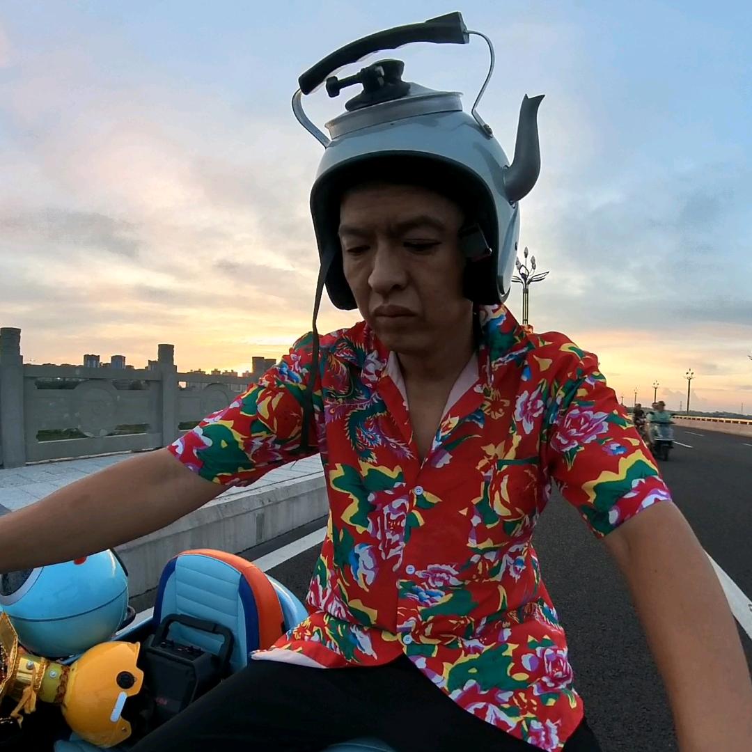 机车王子。