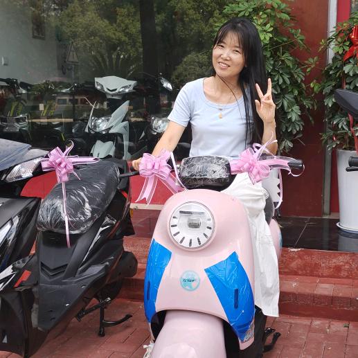 西乡卖电动车的姐姐