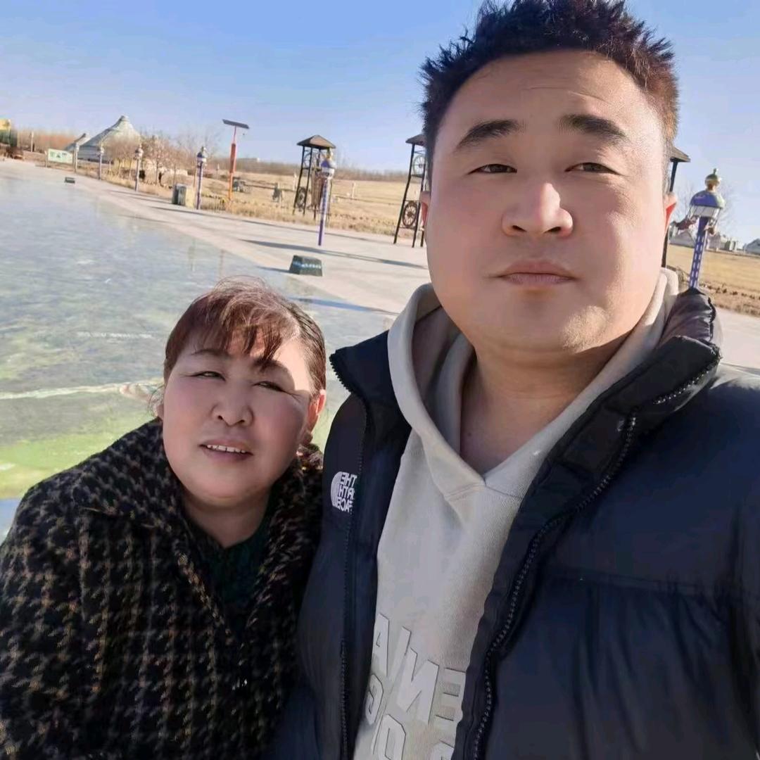 用户1145091292602温都日那