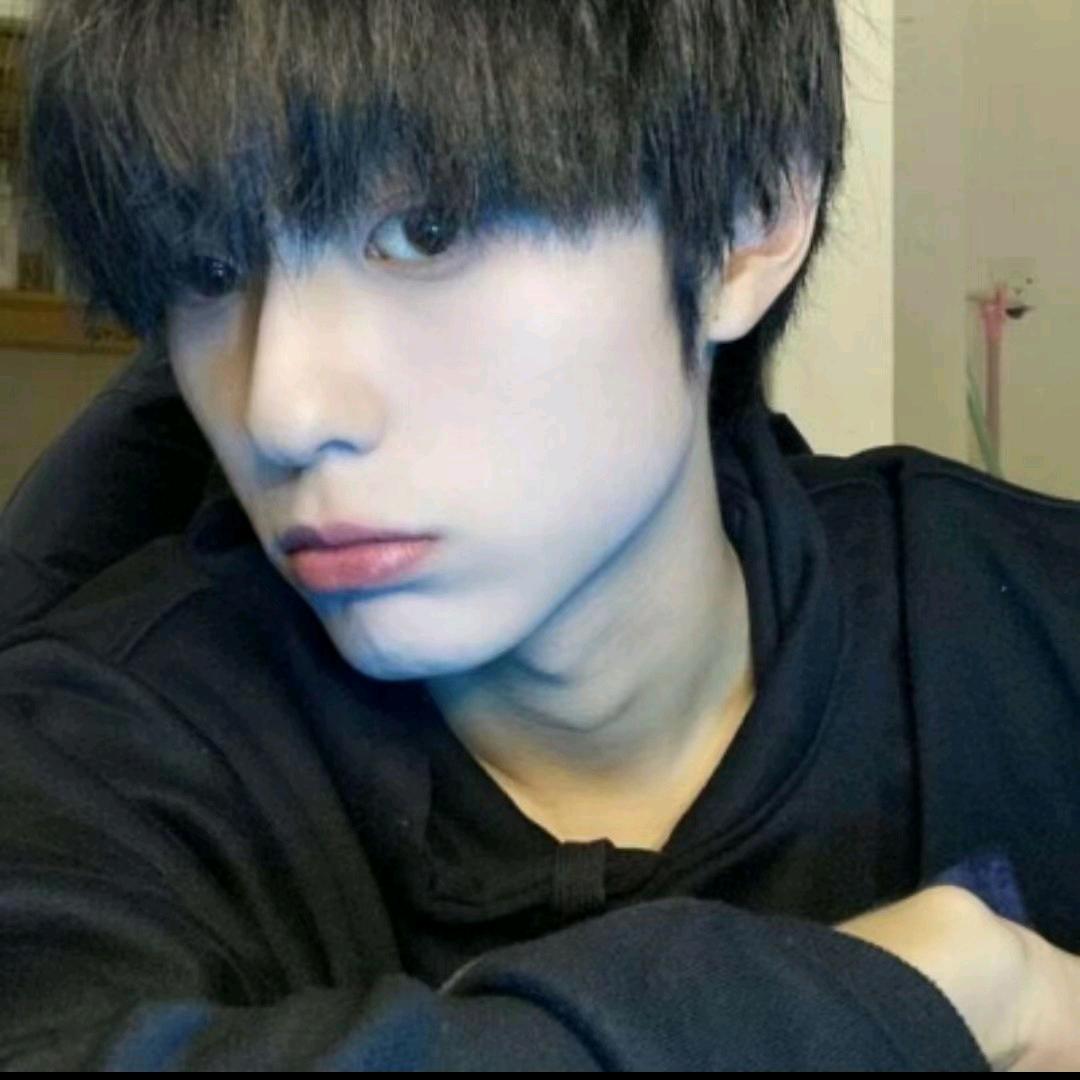 小情霸