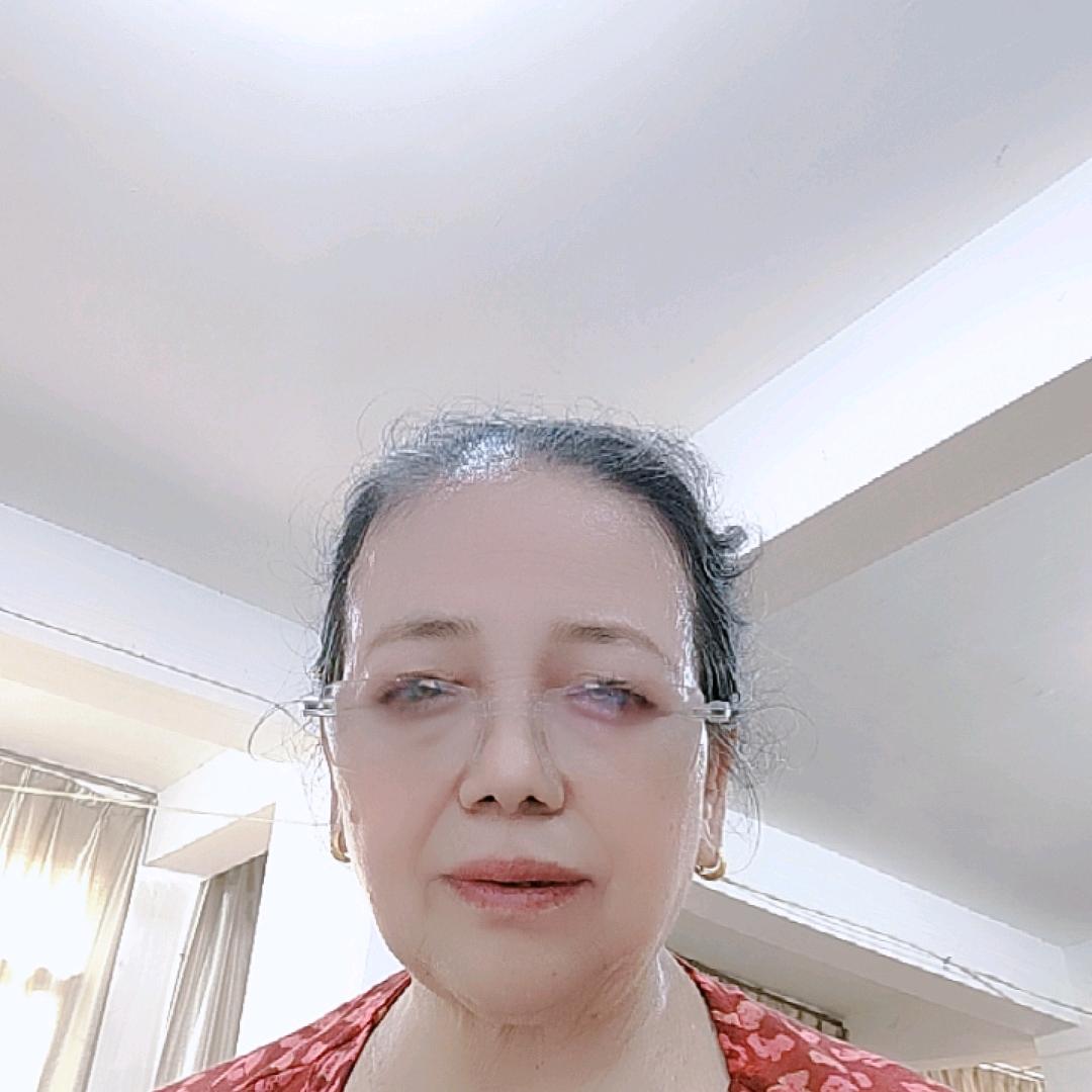 杨吓美