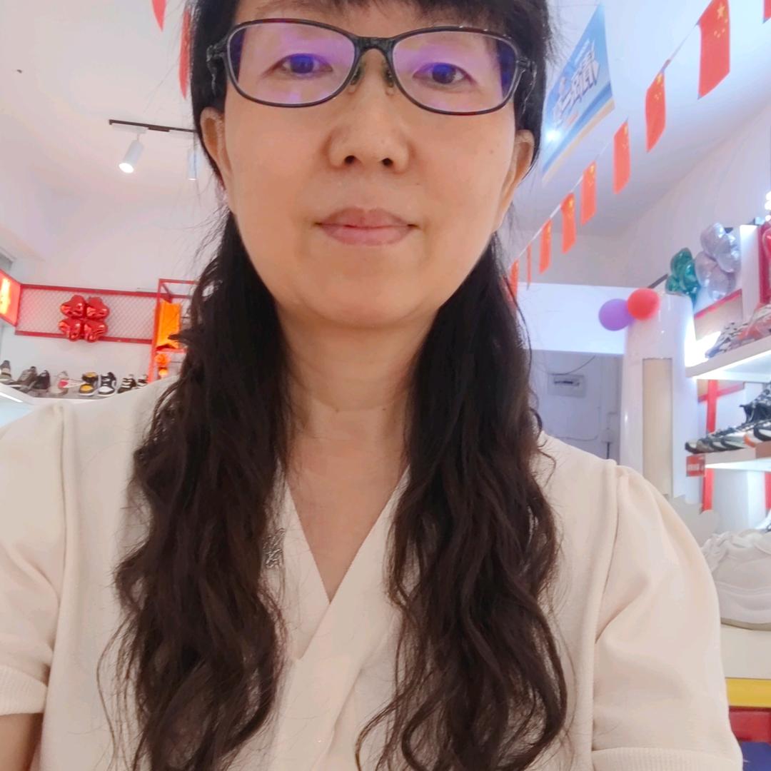 六库金利购物广场—锦都—舒适布鞋—段姐