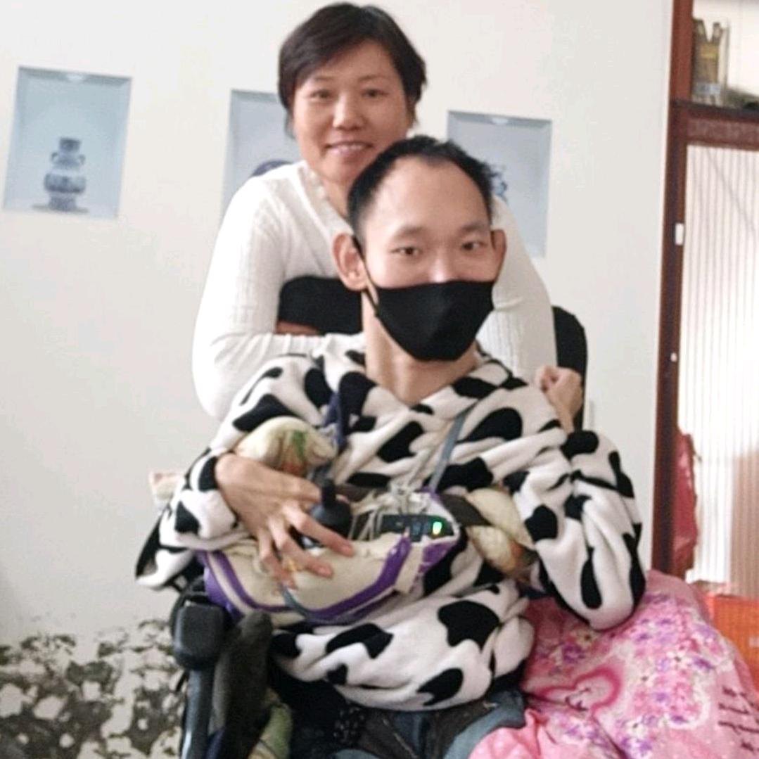 河南卫辉韭菜大姐